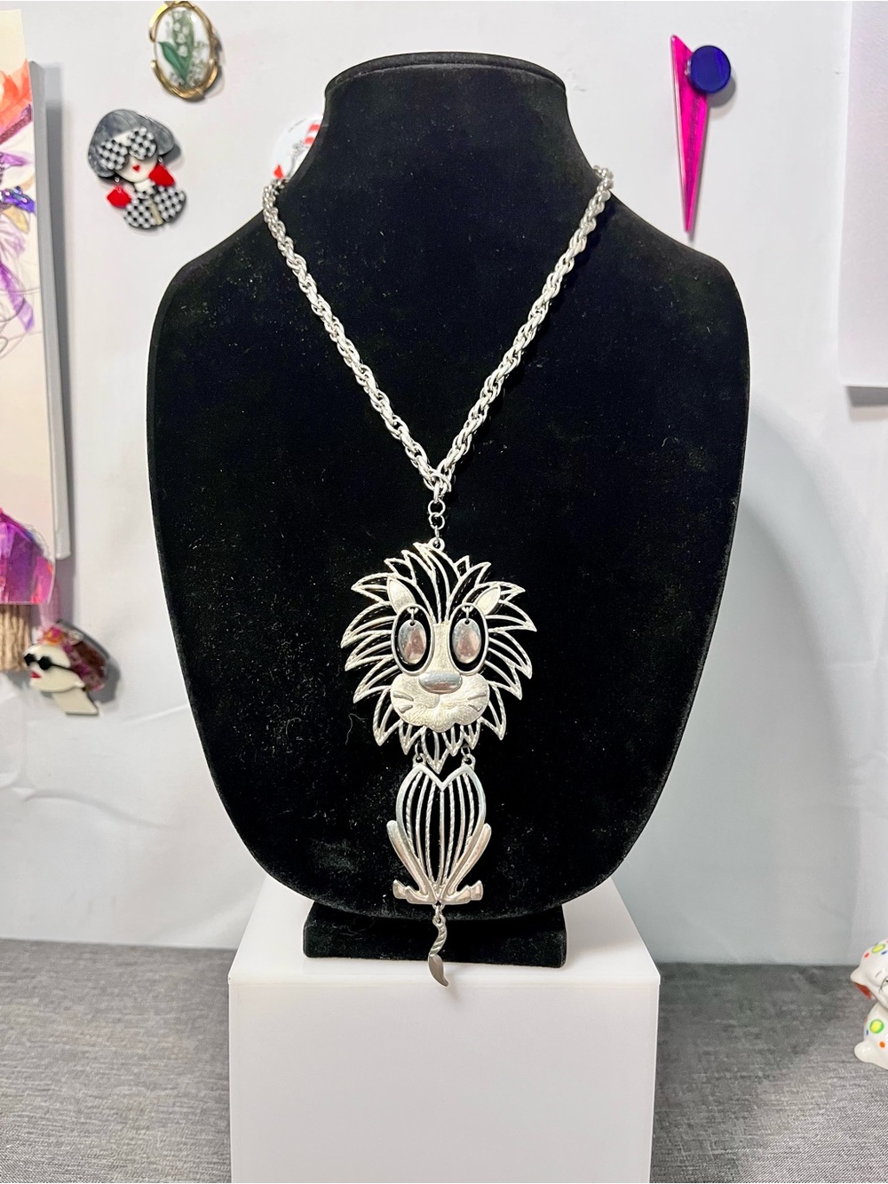 Vintage 1970’s Articulating Lion Motif Pendant Necklace signed ALAN